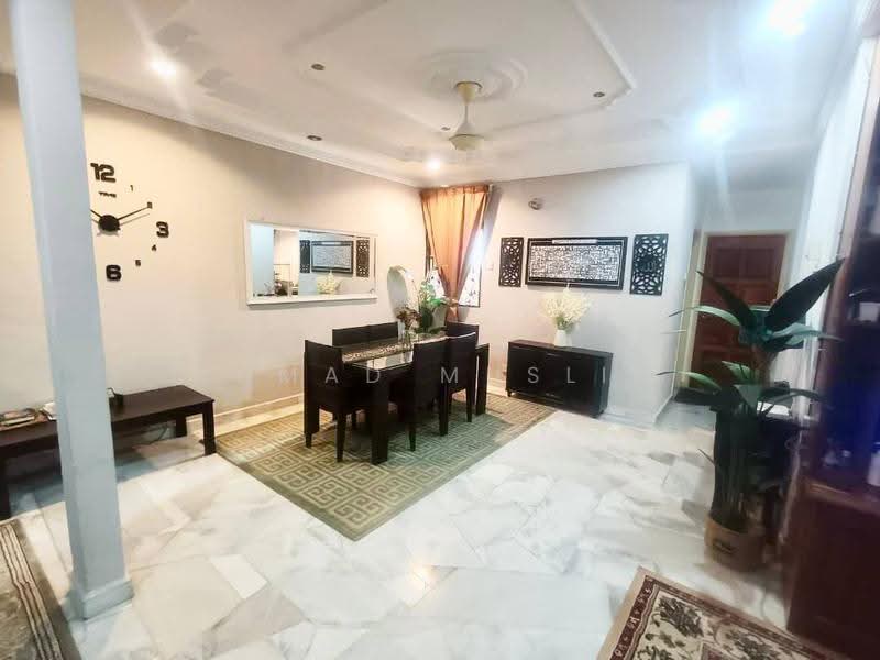 2-storey Terraced House for Sale in Damai Murni (Cheras) - Ahmad Muslim - Dining Room - PropertyGuru.com.my