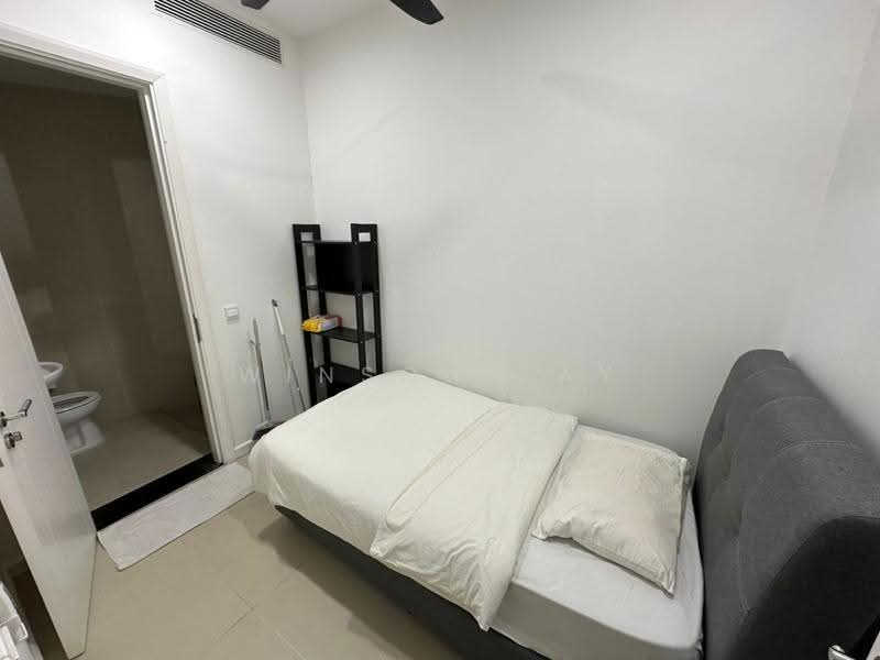 Kediaman Servis untuk Dijual di St Mary Residences - Winson Tay - Bedroom - PropertyGuru.com.my