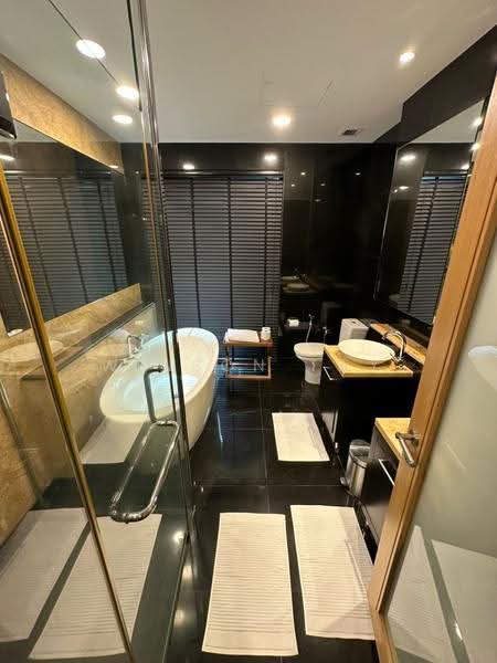 Kediaman Servis untuk Dijual di St Mary Residences - Winson Tay - Bathroom - PropertyGuru.com.my