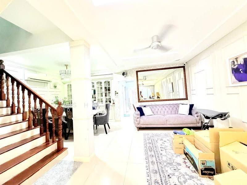 Rumah Teres 2-Tingkat untuk Dijual di Bandar Sri Damansara (Selangor) - Ishak Ramli - Living Room - PropertyGuru.com.my