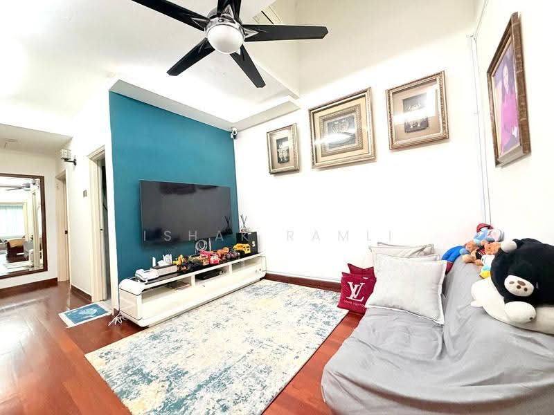 Rumah Teres 2-Tingkat untuk Dijual di Bandar Sri Damansara (Selangor) - Ishak Ramli - Living Room - PropertyGuru.com.my