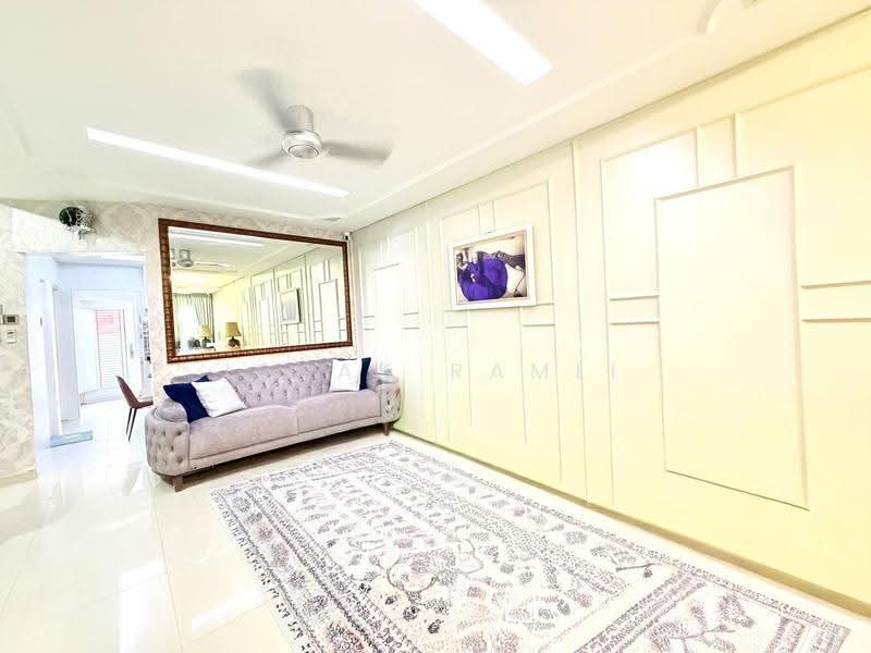 Rumah Teres 2-Tingkat untuk Dijual di Bandar Sri Damansara (Selangor) - Ishak Ramli - Living Room - PropertyGuru.com.my