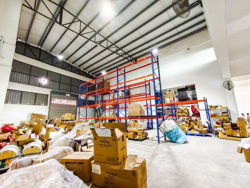 Warehouse for Rent in Taman Perindustrian Tasik Perdana (Puchong) - Farah Aze - Interior - PropertyGuru.com.my