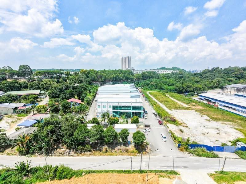 Warehouse for Rent in Taman Perindustrian Tasik Perdana (Puchong) - Farah Aze - Exterior - PropertyGuru.com.my