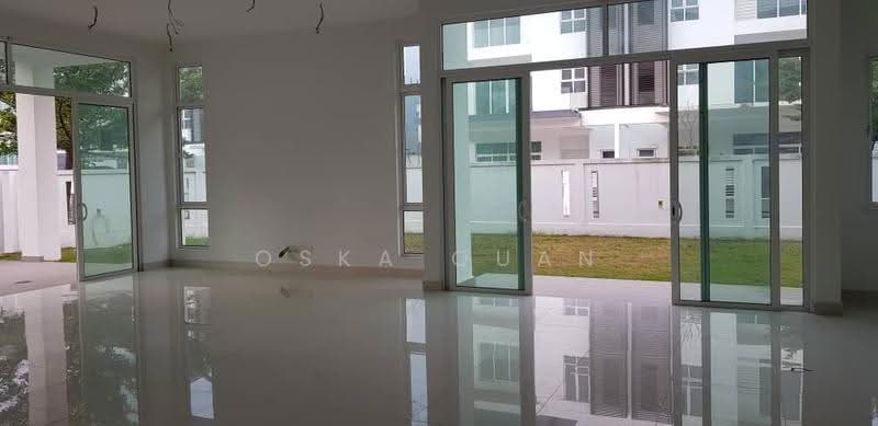Semi-Detached House for Sale in Taman Suria Villa (Kajang) - Oska Quan - Living Room - PropertyGuru.com.my