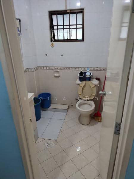2-storey Terraced House for Sale in Taman Daya (Johor Bahru) - Regina Khor - Bathroom - PropertyGuru.com.my