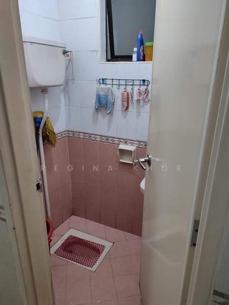 2-storey Terraced House for Sale in Taman Daya (Johor Bahru) - Regina Khor - Bathroom - PropertyGuru.com.my