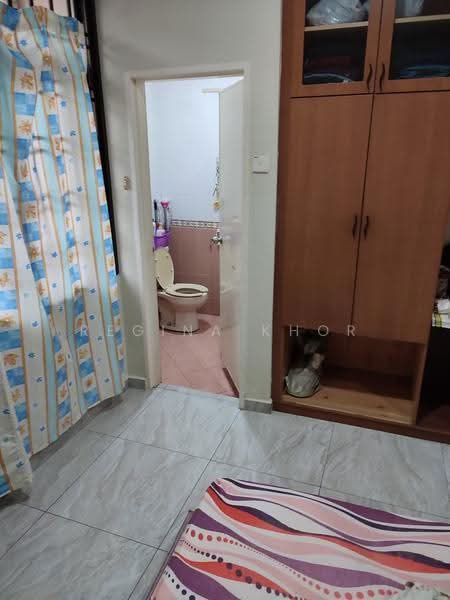 2-storey Terraced House for Sale in Taman Daya (Johor Bahru) - Regina Khor - Bathroom - PropertyGuru.com.my