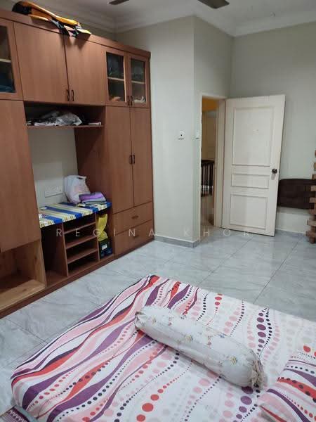 2-storey Terraced House for Sale in Taman Daya (Johor Bahru) - Regina Khor - Bedroom - PropertyGuru.com.my