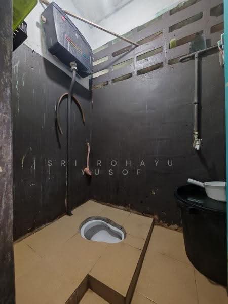 2-storey Terraced House for Sale in Taman Beringin, Kepong (Kuala Lumpur) - Sri Rohayu Yusof - Bathroom - PropertyGuru.com.my