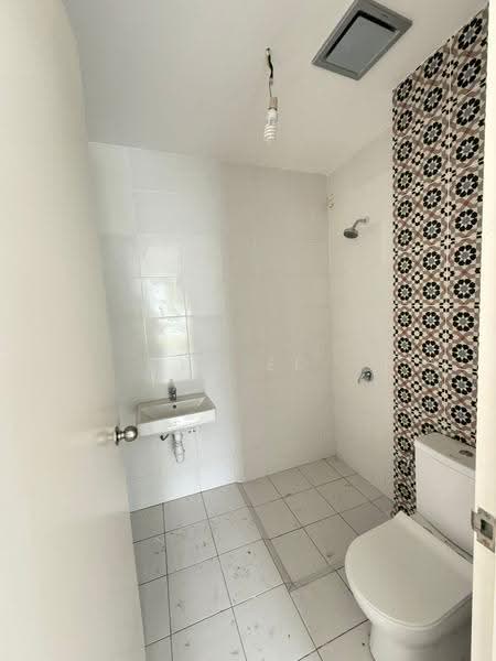 Semi-Detached House for Sale in Kuala Selangor (Selangor) - Ka Ee - Bathroom - PropertyGuru.com.my