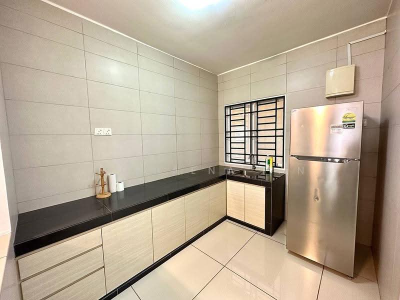 Apartment for Sale at Larkin Residence (Phase Three) - Tryphaena Tan - Kitchen - PropertyGuru.com.my