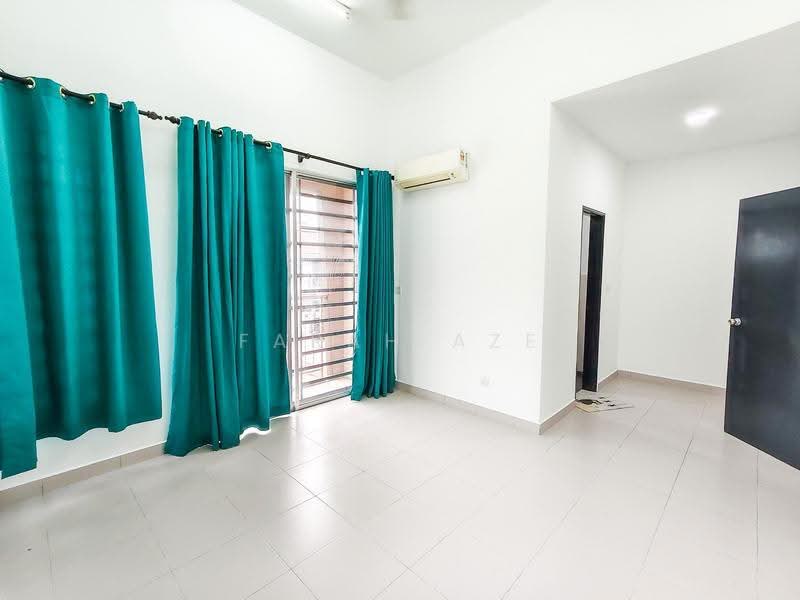 Rumah Kluster untuk Dijual di Shah Alam (Selangor) - Farah Aze - Living Room - PropertyGuru.com.my