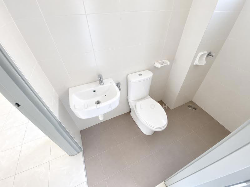 2-storey Terraced House for Sale in M Residence (Rawang) - Lucas Loh - Bathroom - PropertyGuru.com.my
