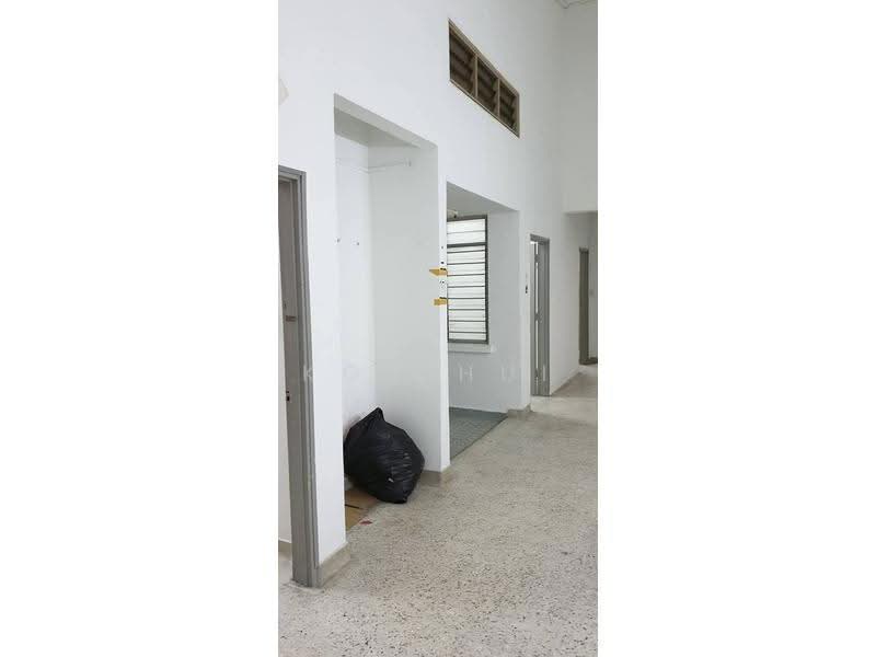 1-storey Terraced House for Sale in Taman Pelangi (Johor Bahru) - Kok Hui - Corridor - PropertyGuru.com.my
