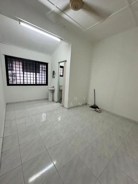 1-storey Terraced House for Sale in Taman Johor Jaya (Johor Bahru) - Sunny Chuang - Interior - PropertyGuru.com.my