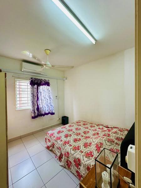 Apartment for Rent at Pangsapuri Seri Mutiara - Annie Kho - Bedroom - PropertyGuru.com.my