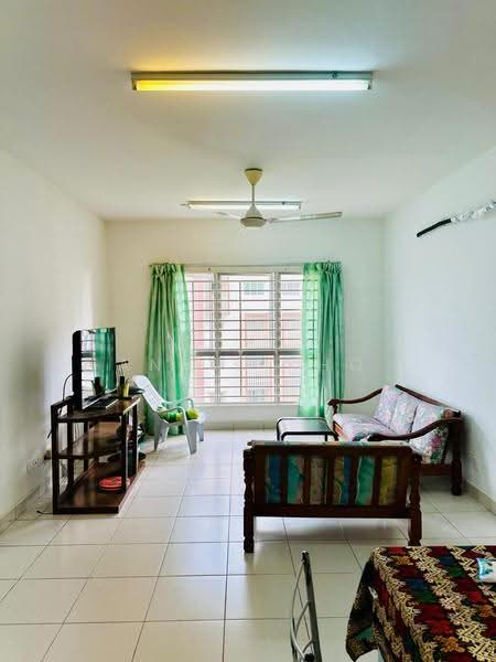 Apartment for Rent at Pangsapuri Seri Mutiara - Annie Kho - Living Room - PropertyGuru.com.my