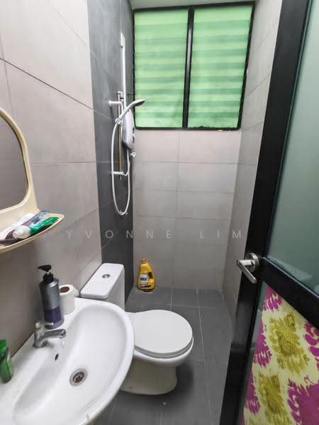 Rumah Teres 2-Tingkat untuk Dijual di Bandar Seri Alam (Masai) - Yvonne Lim - Bathroom - PropertyGuru.com.my
