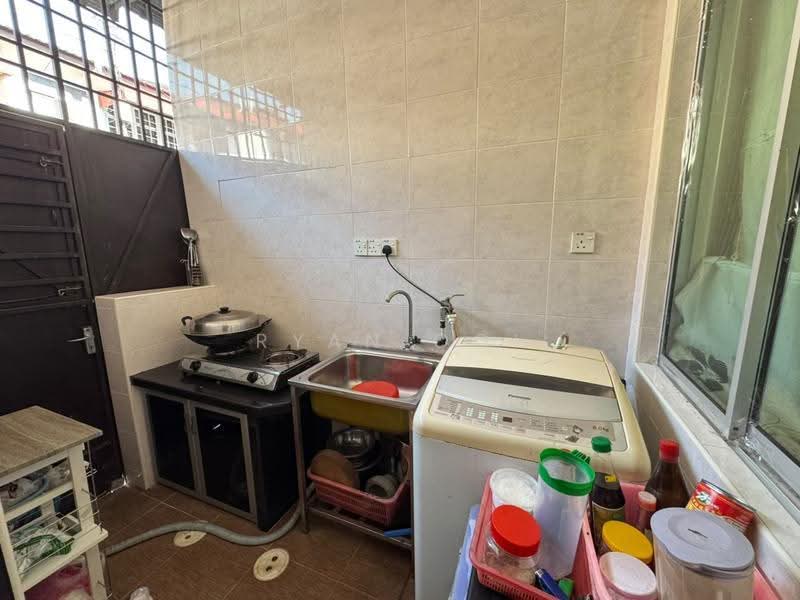 2-storey Terraced House for Sale in Taman Lumba Kuda (Alor Setar) - Ryan Ooi - Kitchen - PropertyGuru.com.my