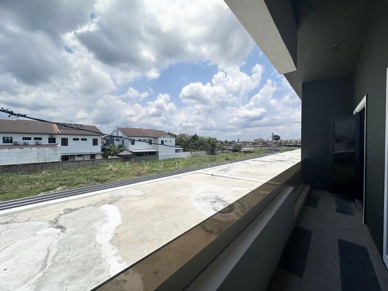 2-storey Terraced House for Sale in Teluk Intan (Perak) - Kevin Chai - Balcony - PropertyGuru.com.my