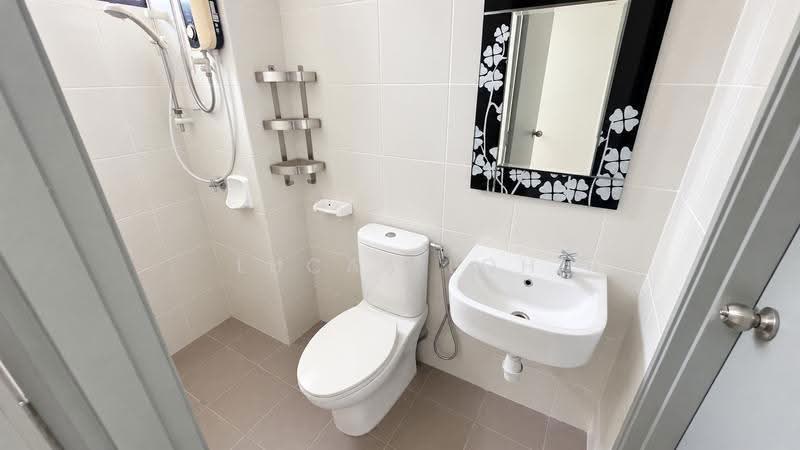 2-storey Terraced House for Sale in M Residence (Rawang) - Lucas Loh - Bathroom - PropertyGuru.com.my