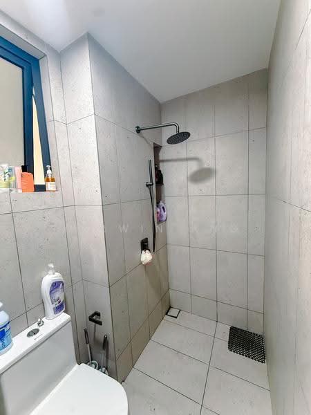 Kondominium untuk Disewa di EdgeWood Residences @ SkySanctuary - Kerwin Ang - Bathroom - PropertyGuru.com.my