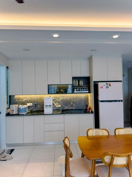 Kondominium untuk Disewa di EdgeWood Residences @ SkySanctuary - Kerwin Ang - Kitchen - PropertyGuru.com.my