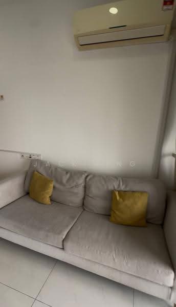 Kondominium untuk Disewa di Bay Point @ Country Garden Danga Bay - Jack Ting - Living Room - PropertyGuru.com.my