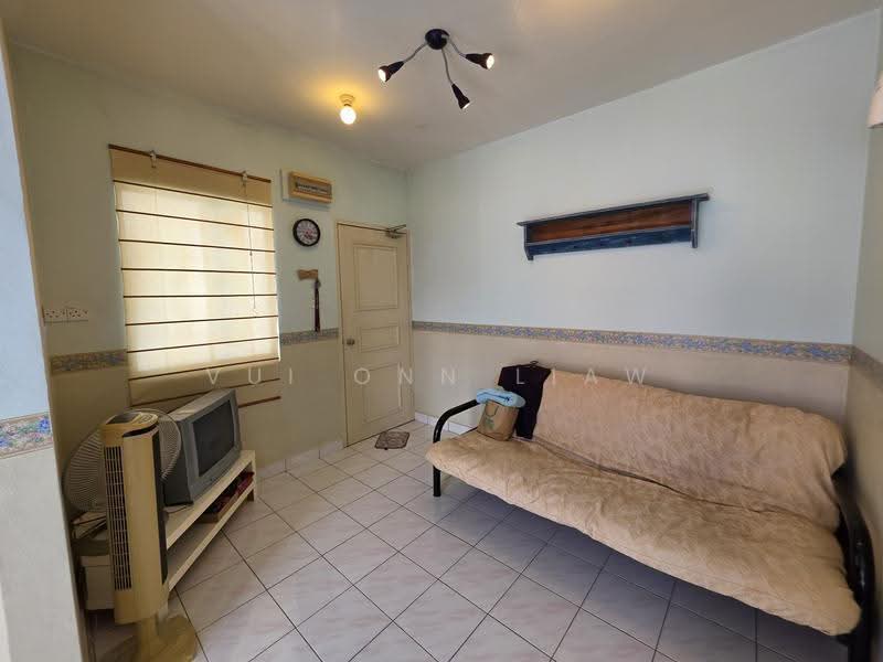 Apartment for Rent at Melinsung Summer Bay Resort - Vui Onn Liaw - Living Room - PropertyGuru.com.my