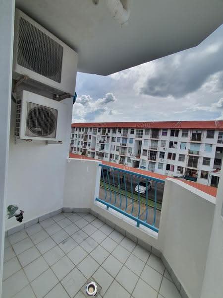 Apartment for Rent at Melinsung Summer Bay Resort - Vui Onn Liaw - Balcony - PropertyGuru.com.my