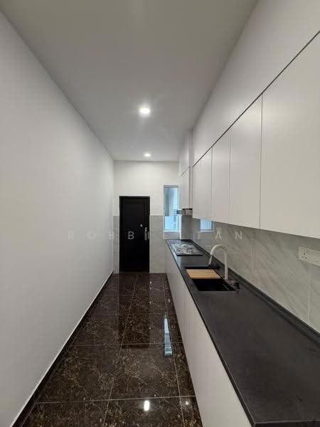 Rumah Kluster untuk Dijual di Taman Scientex Kulai (Sedenak) - Robbie Tan - Kitchen - PropertyGuru.com.my
