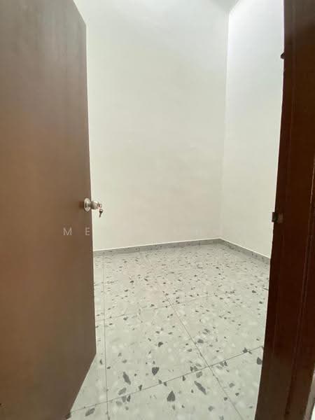 Rumah Teres 1-Tingkat untuk Disewa di Taman Kempas (Tampoi) - Merry Chua - PropertyGuru.com.my