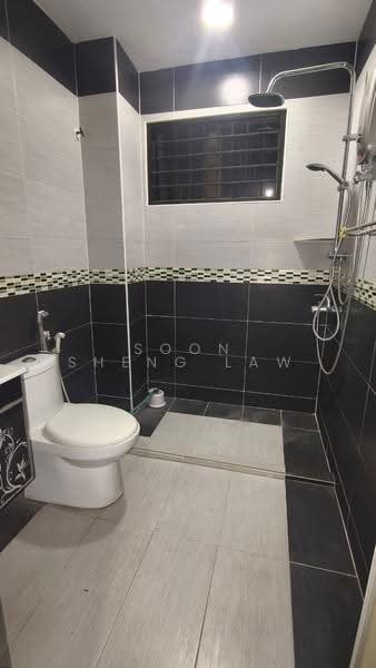 2-storey Terraced House for Sale in Bandar Sungai Long (Selangor) - Soon Sheng Law - Bathroom - PropertyGuru.com.my