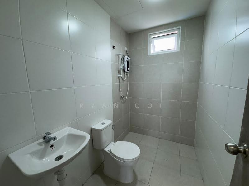 Condominium for Sale at D'Aman Residence - Ryan Ooi - Bathroom - PropertyGuru.com.my