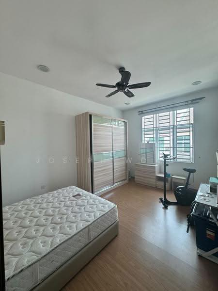 2-storey Terraced House for Sale in Meru Desa Park (Chemor) - Joseph Wong - Bedroom - PropertyGuru.com.my