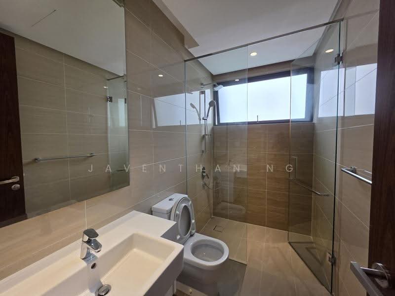 Kediaman Servis untuk Dijual di The Astaka @ 1 Bukit Senyum - Javenthan Ng - Bathroom - PropertyGuru.com.my