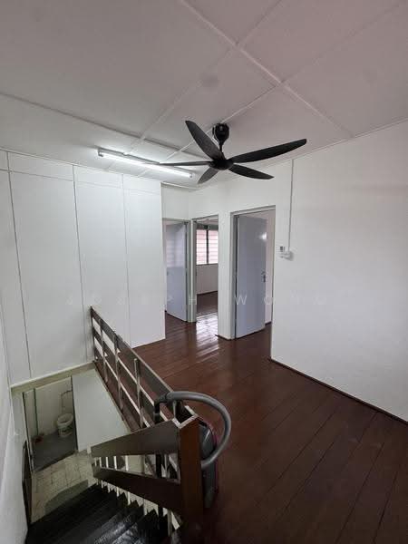 2-storey Terraced House for Rent in Taman Kledang (Menglembu) - Joseph Wong - Corridor - PropertyGuru.com.my