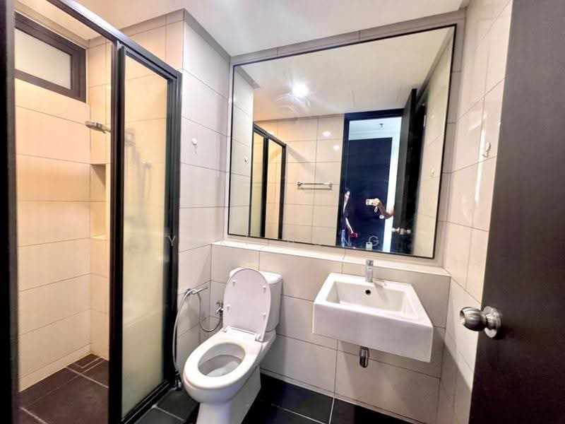 Kediaman Servis untuk Disewa di The Tamarind - Yuki Bong - Bathroom - PropertyGuru.com.my