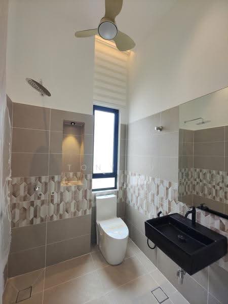 Semi-Detached House for Sale in Bandar Seri Botani (Ipoh) - Tony Au - Bathroom - PropertyGuru.com.my