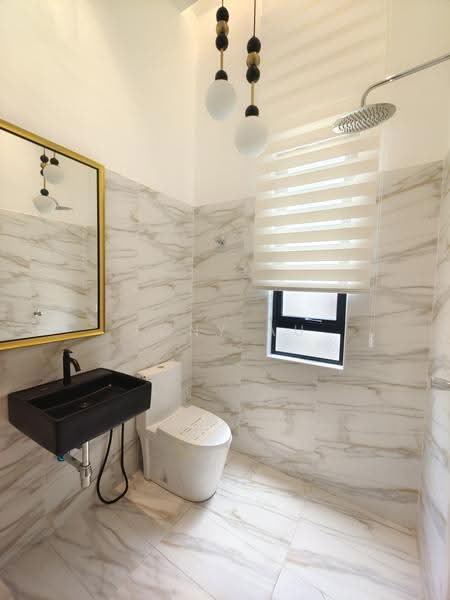 Semi-Detached House for Sale in Bandar Seri Botani (Ipoh) - Tony Au - Bathroom - PropertyGuru.com.my