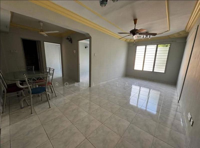 Rumah Flat untuk Disewa di Sri Lanang - Robbie Tan - Living Room - PropertyGuru.com.my