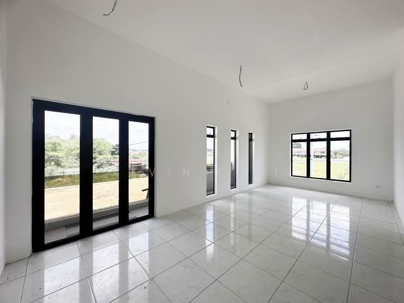 2-storey Terraced House for Sale in Teluk Intan (Perak) - Kevin Chai - Master Bedroom - PropertyGuru.com.my
