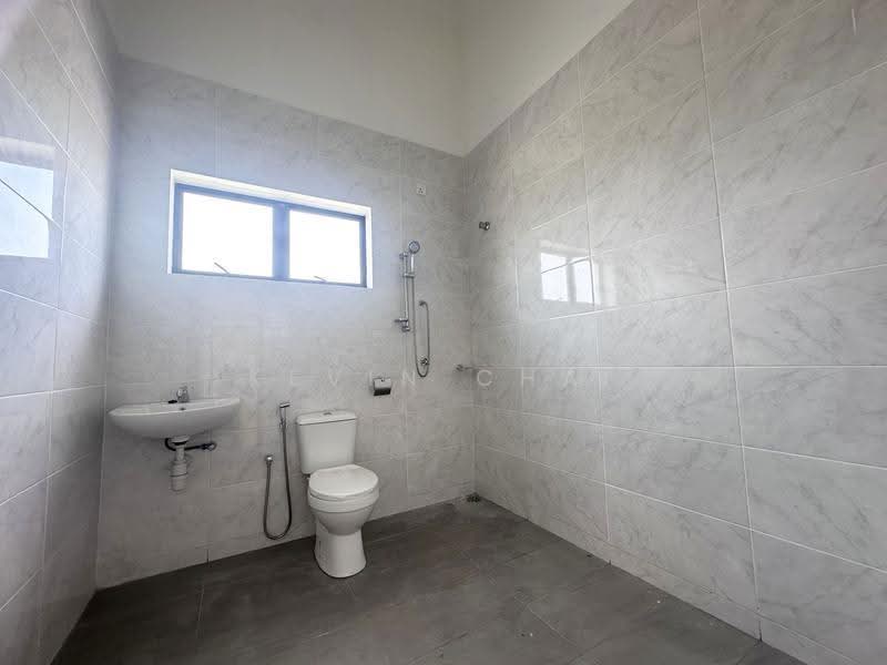 2-storey Terraced House for Sale in Teluk Intan (Perak) - Kevin Chai - Bathroom - PropertyGuru.com.my