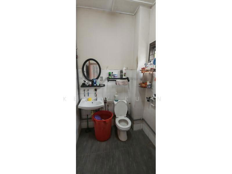 2-storey Terraced House for Sale in Taman Wawasan (Puchong) - Kenny Kuan - Bathroom - PropertyGuru.com.my