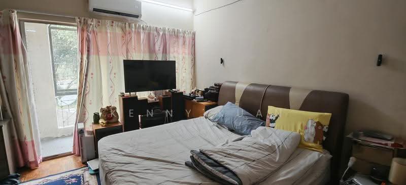 2-storey Terraced House for Sale in Taman Wawasan (Puchong) - Kenny Kuan - Bedroom - PropertyGuru.com.my