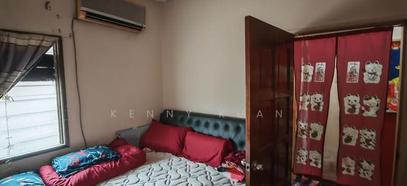 2-storey Terraced House for Sale in Taman Wawasan (Puchong) - Kenny Kuan - Bedroom - PropertyGuru.com.my