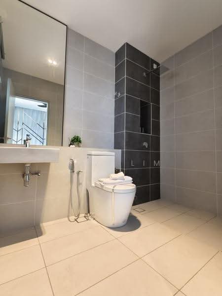 2-storey Terraced House for Sale in Alam Impian (Shah Alam) - Steve Lim - Master Bath - PropertyGuru.com.my