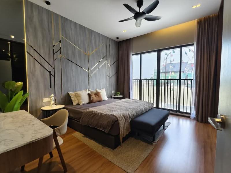 2-storey Terraced House for Sale in Alam Impian (Shah Alam) - Steve Lim - Master Room - PropertyGuru.com.my