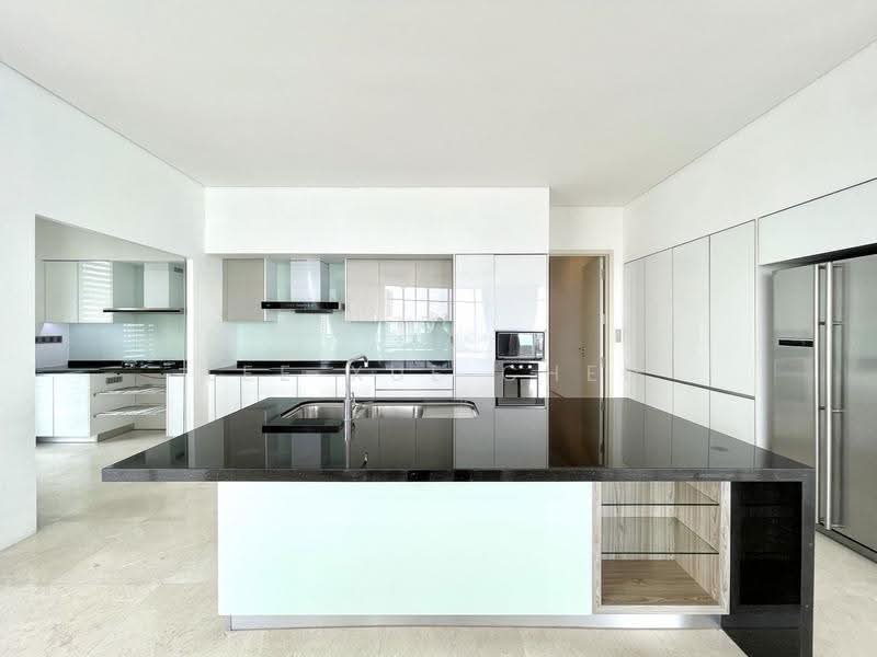 Condominium for Rent at 8 Gurney (The Shore Condominium) - Lee Xue Chen - Kitchen - PropertyGuru.com.my
